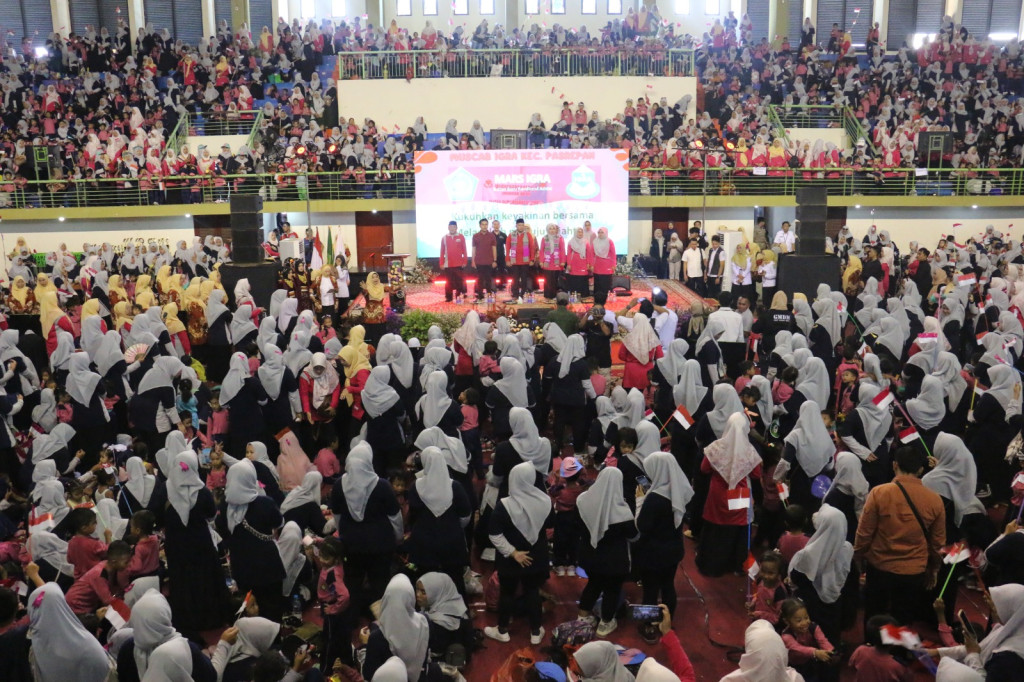 GERNASTIK (Gerakan Nasional R.A Membatik)