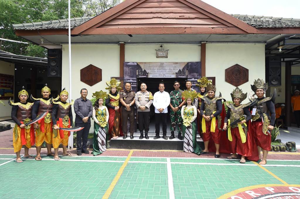 Monitoring Keliling TPS di Pilkada 2024 Oleh Pj. Bupati Pasuruan