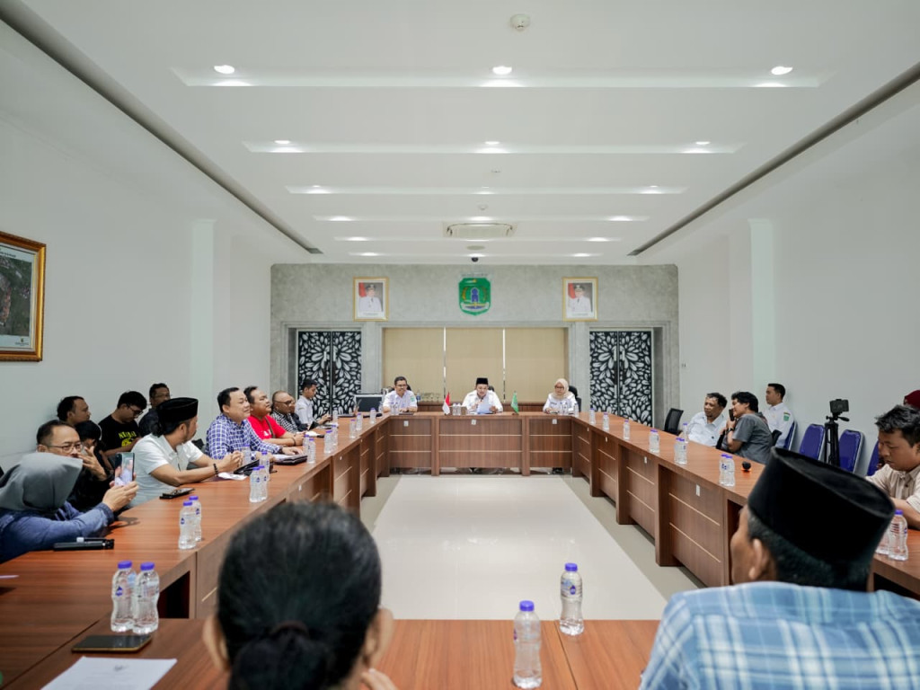 Audiensi Bersama Warga Terkait Tata Kelola Aset Daerah