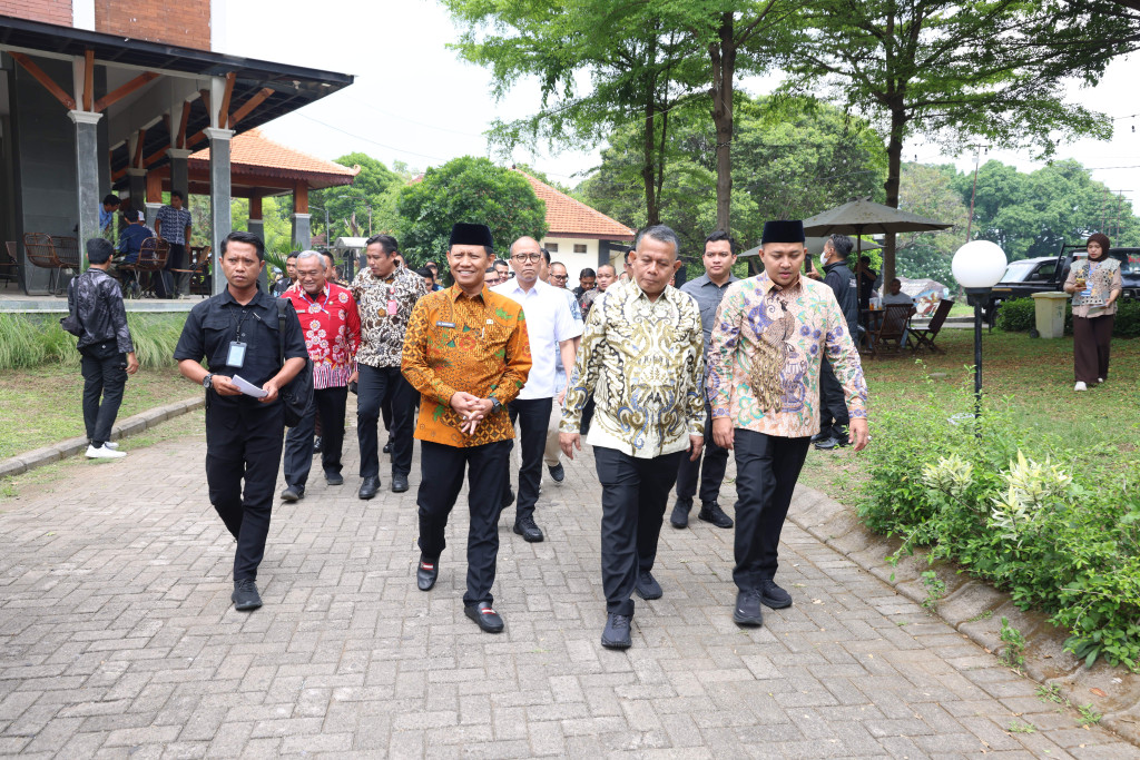 Wamen UMKM RI Hadiri Roadshow Lokamodal di Taman Candra Wilwatikta