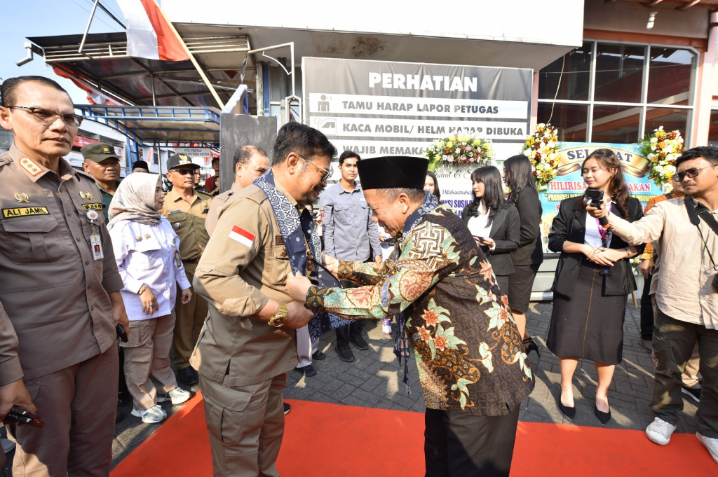 Launching Produksi Susu Sapi di Tutur Pasuruan