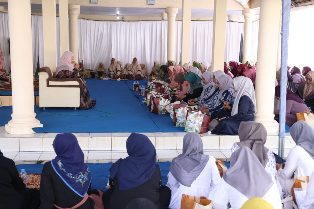 Pengajian Rutin TP PKK di Kecamatan Pasrepan