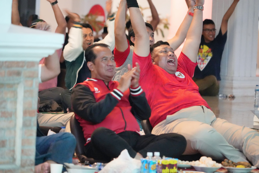 Nobar Tim Nasional Indonesia di Pendopo Kabupaten Pasuruan