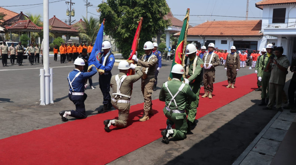 Kirab Pataka Jer Basuki Mawa Beya 2023