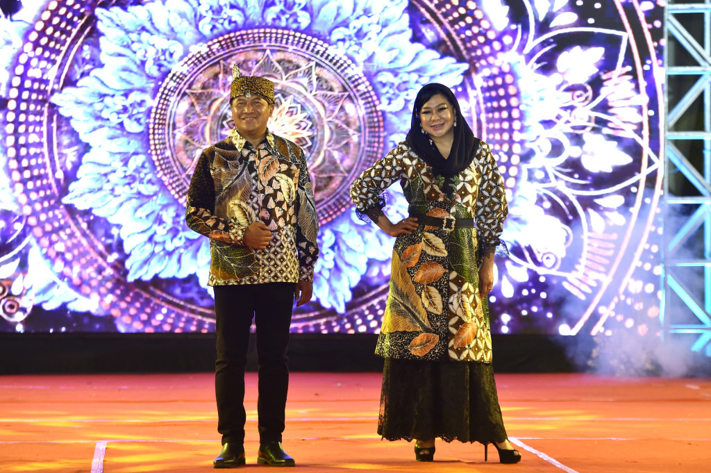 Lomba Peragaan Busana Batik dan Bordir Pemerintah Kabupaten Pasuruan